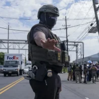 Agente del ICE mata a tiros a migrante mexicano durante operativo en Texas