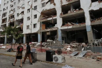 Venezuela desmiente recientes rescates de sobrevivientes a casi un mes del doble terremoto