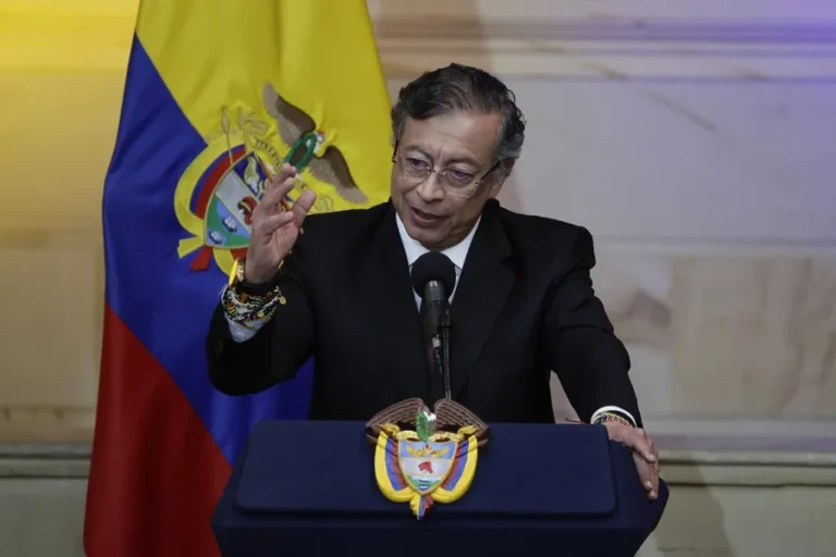 Petro: A Colombia le falta mucho para la igualdad aunque el Gobierno redujo la pobreza