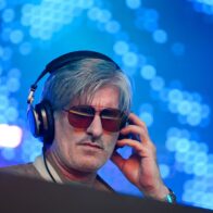 Muere el DJ francés Kavinsky a los 50 años; investigan las causas de su fallecimiento