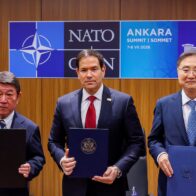 Estados Unidos, Japón y Corea del Sur firmaron una alianza para fortalecer su influencia energética en el Indo-pacífico