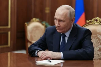 La popularidad de Putin vuelve a caer en medio de la crisis de combustible, según los sondeos