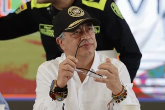 Petro asegura que dejará el poder en Colombia el 6 de agosto pese a no reconocer a De la Espriella