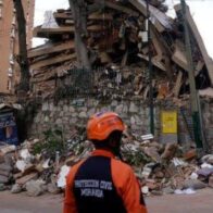 Venezuela sigue los rescates a 7 días del terremoto,sin actualizar número de desaparecidos