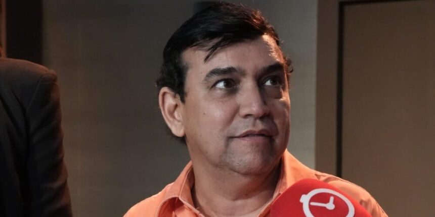 Juancito Rodríguez destaca el reto de reunir un elenco estelar para "Nunca te fíes de una mujer despechada"