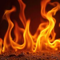 Incendio afecta nave industrial de zona franca de Navarrete, Santiago