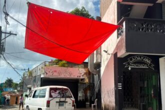 Con profundo pesar, familiares se reúnen para velar a niña ultimada por su madre en Manoguayabo