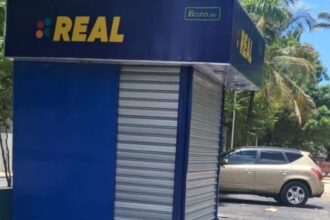 Instalación de banca de lotería en polideportivo de Las Terrenas genera controversia y pedidos de explicación