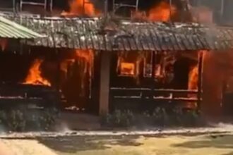 Incendio destruye campamento en Bayaguana; no se reportan víctimas