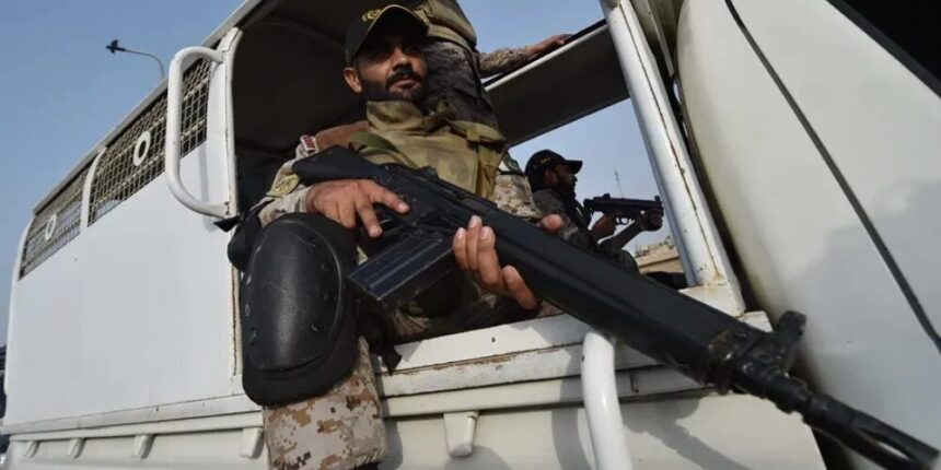Pakistán afirma haber abatido a 32 insurgentes en operaciones en el noroeste y suroeste