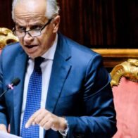 Italia anuncia que suspende el acuerdo de Schengen con España