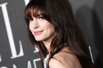 Anne Hathaway rechazó protagonizar "Ligeramente embarazada" por una escena de parto que consideró incompatible con su imagen