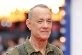 Tom Hanks regresa al béisbol con la película “The Comebacker”