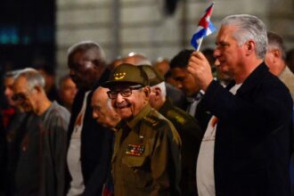 El movimiento de militares objetores exige a los mandos cubanos que rompan con la familia Castro