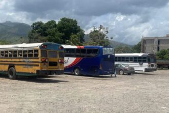 Violencia en Honduras: empresa de transporte suspende operaciones en Colón por amenazas de extorsión