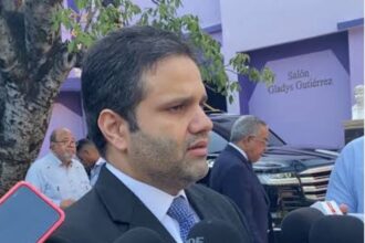 Richard Medina llama atención del impacto a empresas contribución residuos sólidos