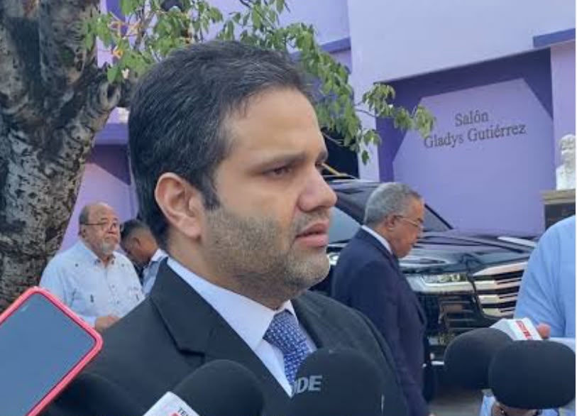 Richard Medina llama atención del impacto a empresas contribución residuos sólidos