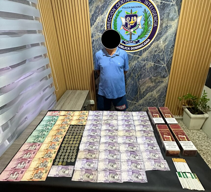 DINTEL ocupa arma de fuego ilegal, más de 800 cigarrillos de contrabando y detiene a dos personas durante allanamientos en La Vega