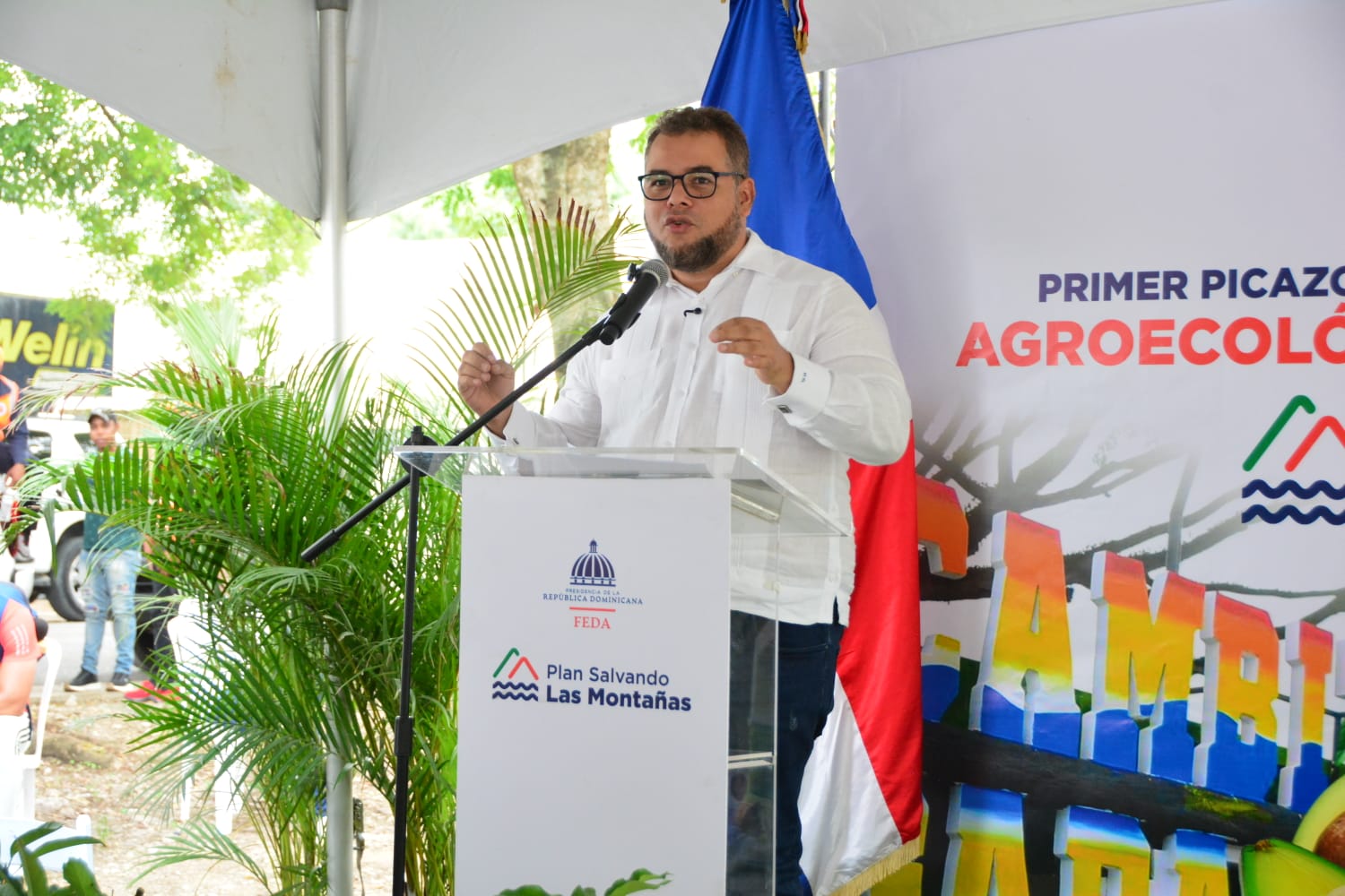 Gobierno inicia construcción del Parque Agroecológico del Aguacate en Cambita Garabitos, que será atracción agroturística