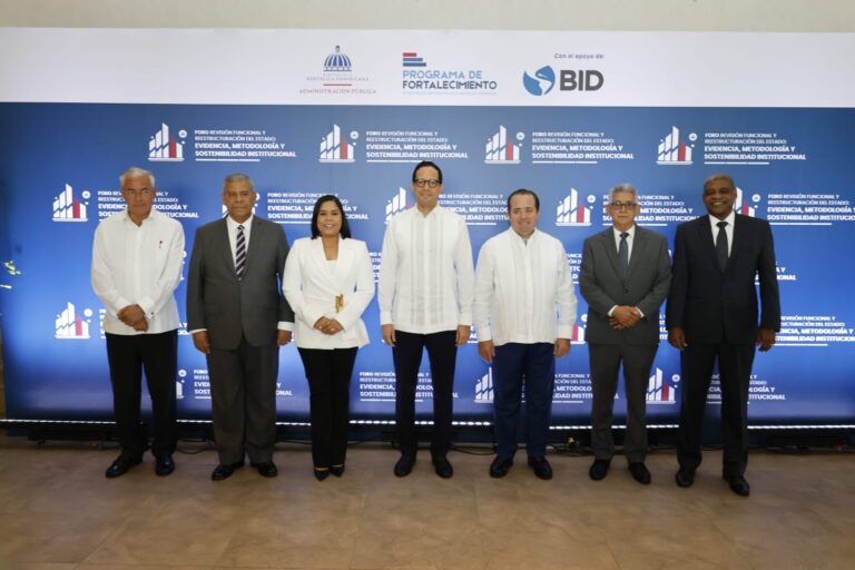 Gobierno resalta avances de la reestructuración de la administración pública