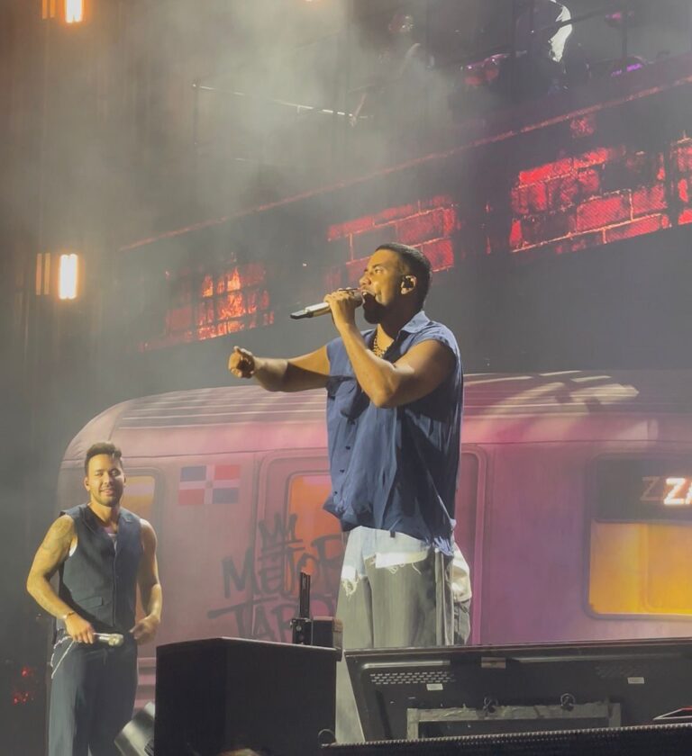 Zaragoza se rinde a los pies de Romeo Santos y Prince Royce durante su gira por España