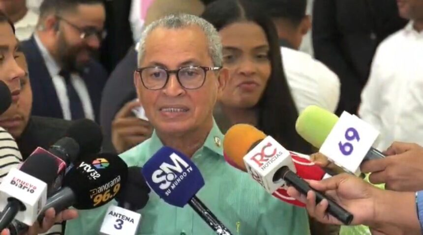 Diputado atribuye a posible consumo de drogas la conducta del agente que mató joven en Herrera