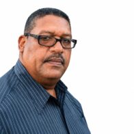Luto en Castillo por la muerte del educador y locutor Gian Paredes