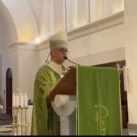 Arzobispo de Santiago pide sanción ejemplar contra cabo que mató a joven