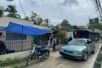 Joven es asesinado de una estocada por su pareja en Santiago