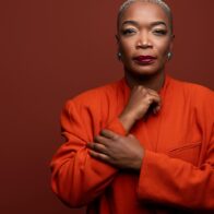 Savina Felix lanza su más reciente tema, “No Me Postraré Ante Otro Dios”
