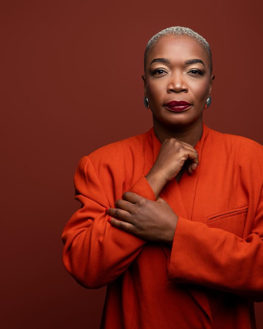 Savina Felix lanza su más reciente tema, “No Me Postraré Ante Otro Dios”