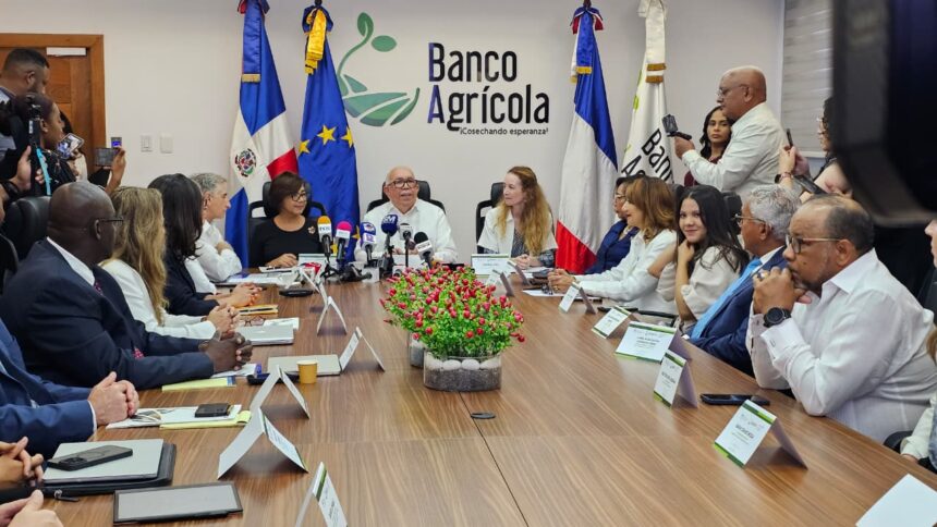 Banco Agrícola recibe 500 mil euros para fortalecer finanzas sostenibles y resiliencia climática