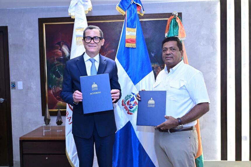 Ministerio de Trabajo y Alcaldía de Los Alcarrizos firman conveniopara construir nueva oficina de empleo en SDO