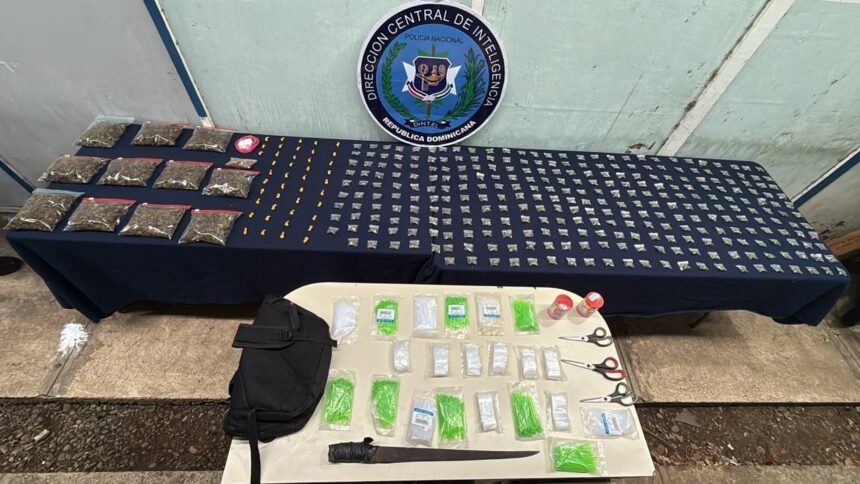 Desmantelan presunto punto de drogas en Santiago Oeste; arrestan a “El Feo” con 346 porciones de narcóticos