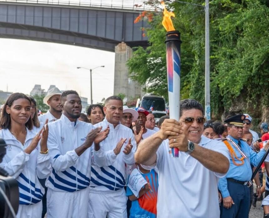 Santo Domingo Este recibe la antorcha de los XXV Juegos Centroamericanos y del Caribe Santo Domingo 2026