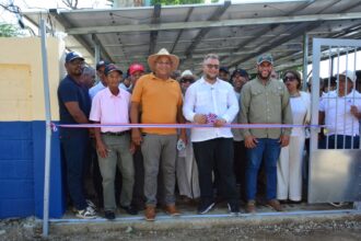 FEDA entrega sistema solar; productores reducen factura de RD$60,000 a RD$168