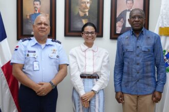 Ministerio de Defensa fortalece cooperación con ONU Turismo y el Ministerio de Turismo para impulsar formación del talento humano