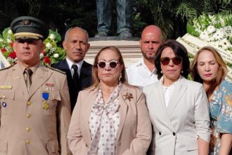 Gobernadora de Santiago llama a fortalecer valores patrios en homenaje a Duarte