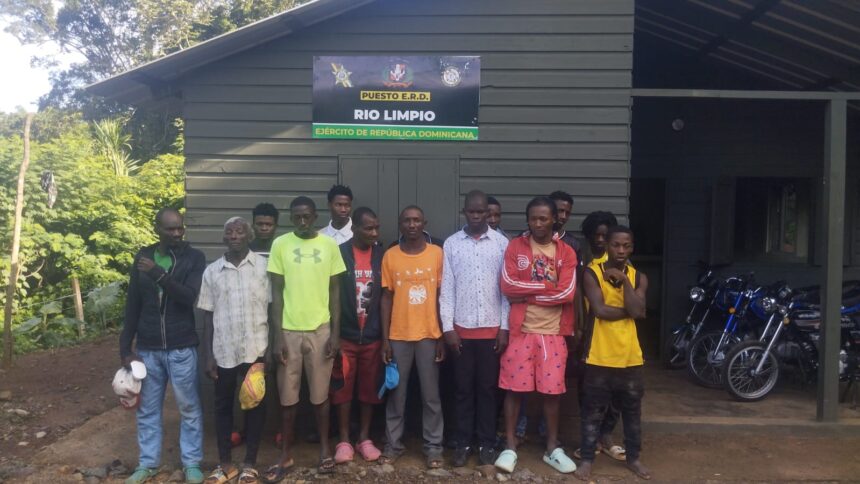 Ejército intercepta a 63 haitianos indocumentados durante operativos en Dajabón