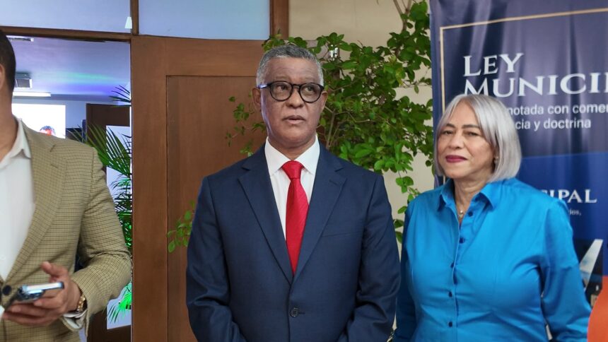 Marcos Colón Arache plantea fortalecer la autonomía municipal con actualización de la Ley 176-07