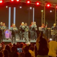 Chiquito Team Band pone a bailar a Santiago en la apertura de las Fiestas Patronales 2026