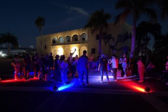 Cristianos de distintas denominaciones oran por la República Dominicana en la Plaza de España