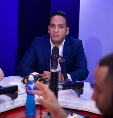 Hansel García elogia a Ariel Santana y lo define como una de las mentes más cultas de la comunicación dominicana