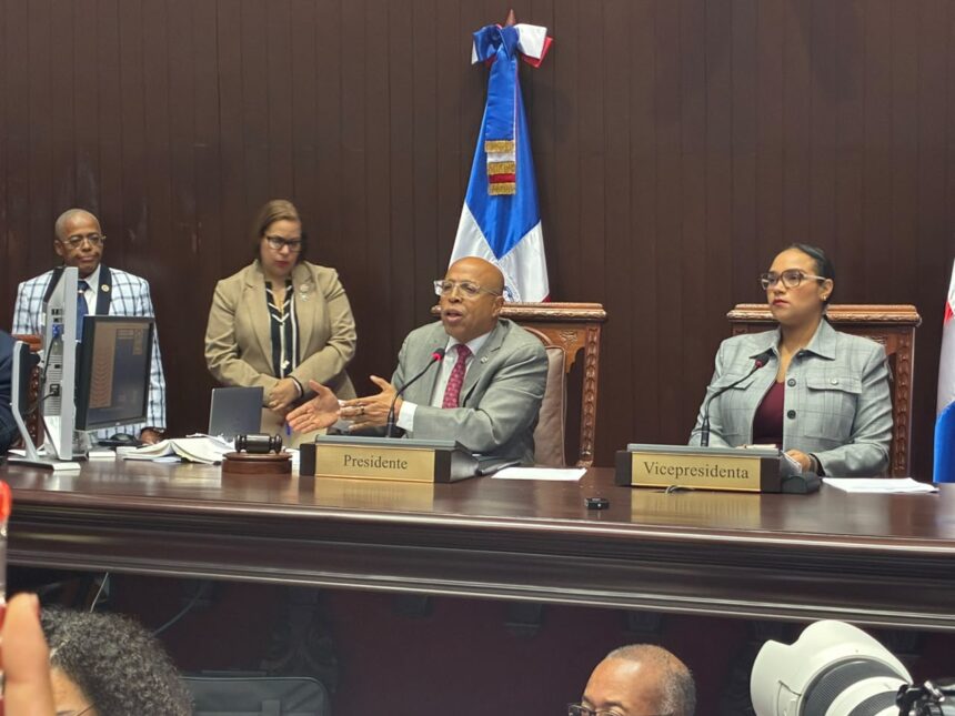 Diputados aprueban en segunda lectura modificaciones al Código Penal y envían el proyecto al Senado