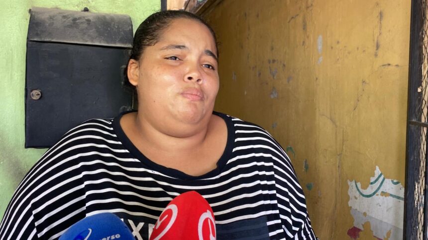“Devuélvanme a mis hijos”: madre denuncia que lleva casi dos años sin recuperar a sus niños tras entregarlos a CONANI