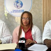 Mujer denuncia acoso y violación de orden de alejamiento por su expareja en Villa Hermosa