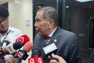 Senadores respaldan derecho de Santiago Matías a formar un partido