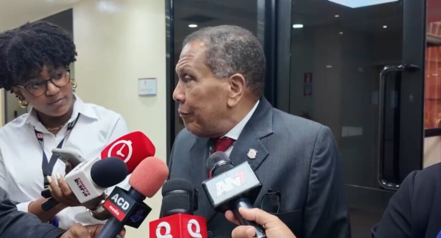 Senadores respaldan derecho de Santiago Matías a formar un partido