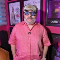Pavel Núñez anuncia gira internacional junto a su hijo Ariel