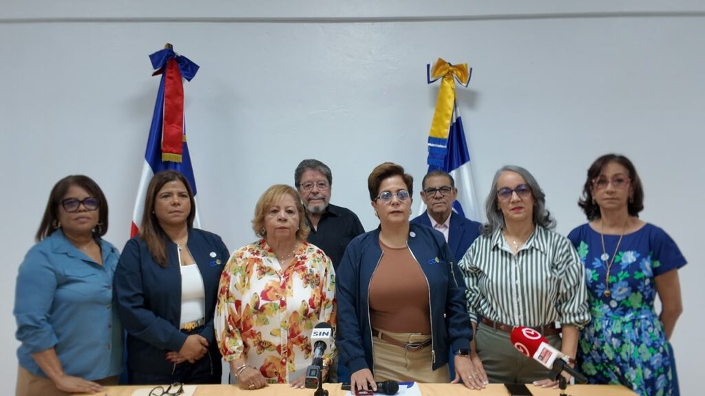 Colegio de Odontólogos solicita intervención de Abinader para atender demandas del sector